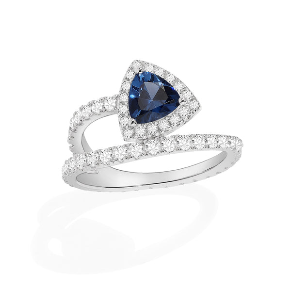 Blue triangle Pavé Ring | APM Monaco