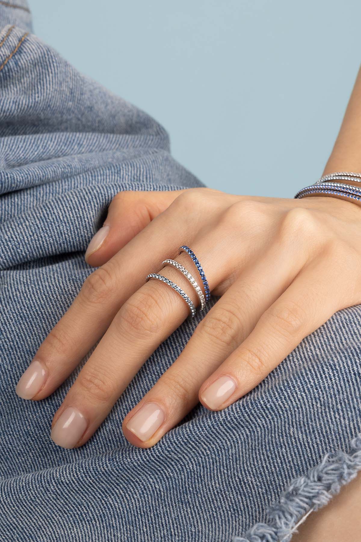 APM Monaco Blue Linear Pavé Ring in Silver