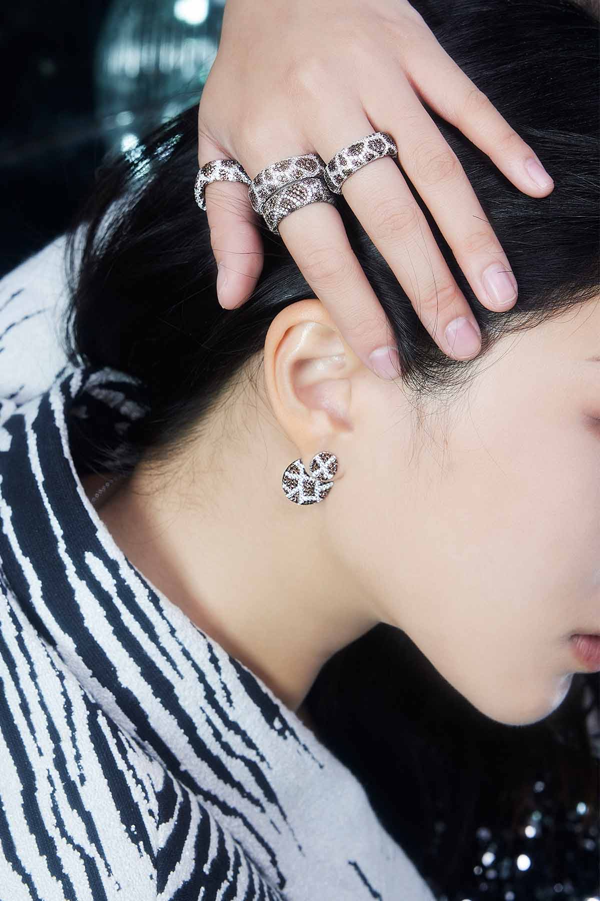 APM Monaco Giraffe Ear Jackets in Silver